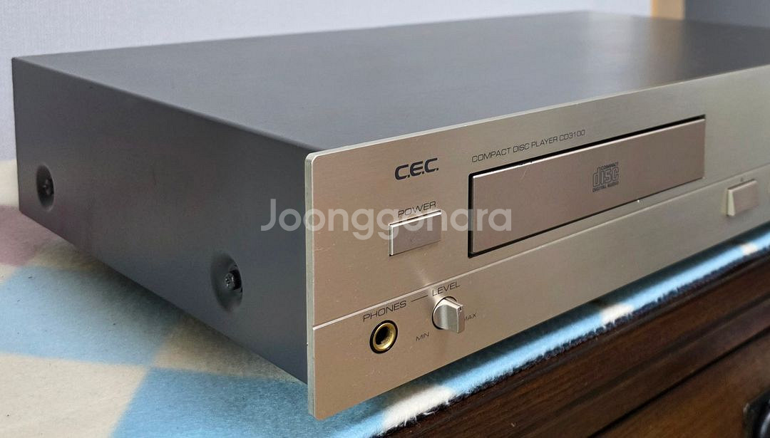 C.E.C. CD 플래이어 CD3100--2