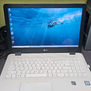 엘지 노트북 i5-16g-256g 외장그래픽버전 깨끗함