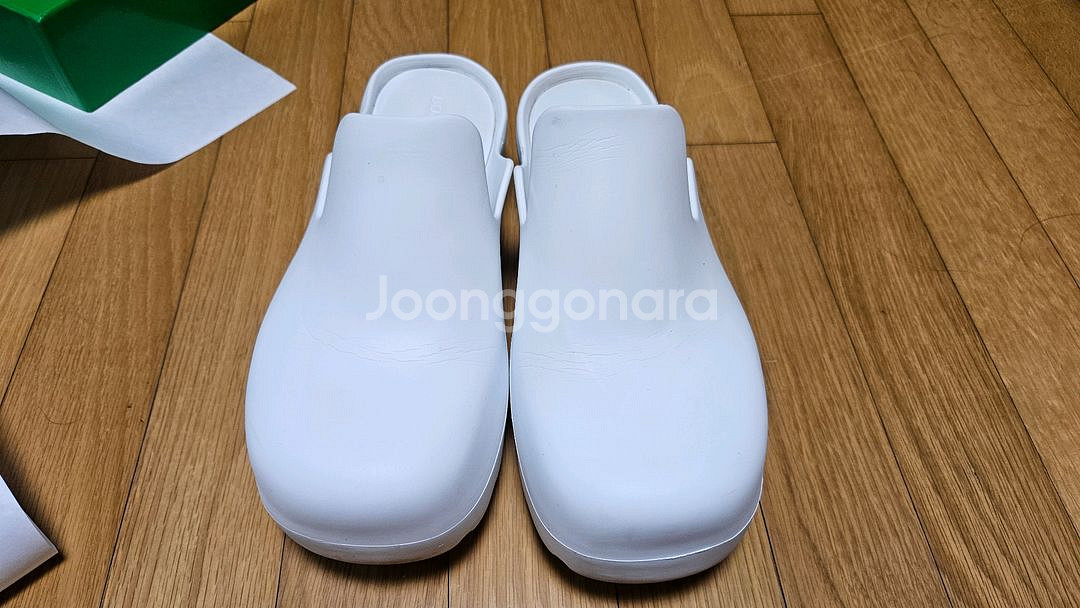 보테가베네타ㅡ 러버 플래시 클로그--1