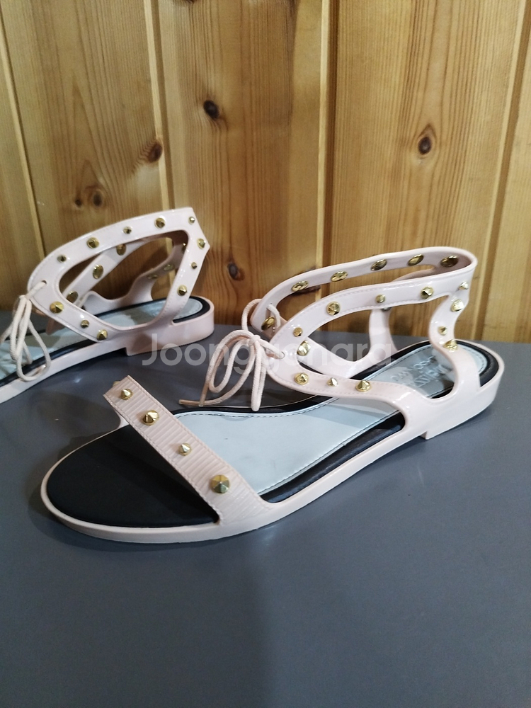 235mm 멜리사 x 제이슨우 아르 테미스 스터드 샌들--1