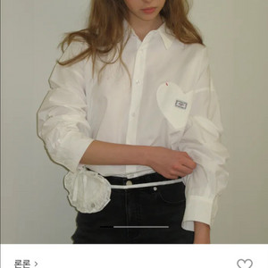 론론 스티치 하트 포켓 셔츠 화이트