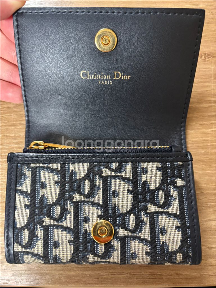 디올 Montaigne Glycine--3