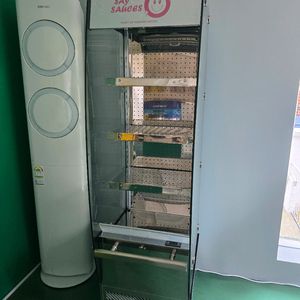yot 오픈쇼케이스 RTS-220L 팝니다.