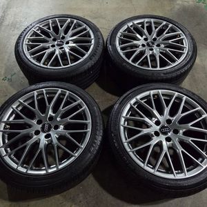 아우디 A640TDI 메쉬 19인치 정품 휠타이어