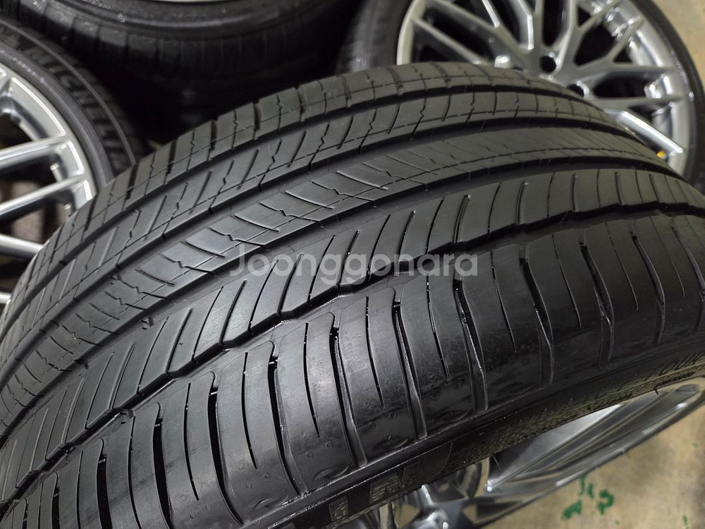 아우디 A640TDI 메쉬 19인치 정품 휠타이어--6