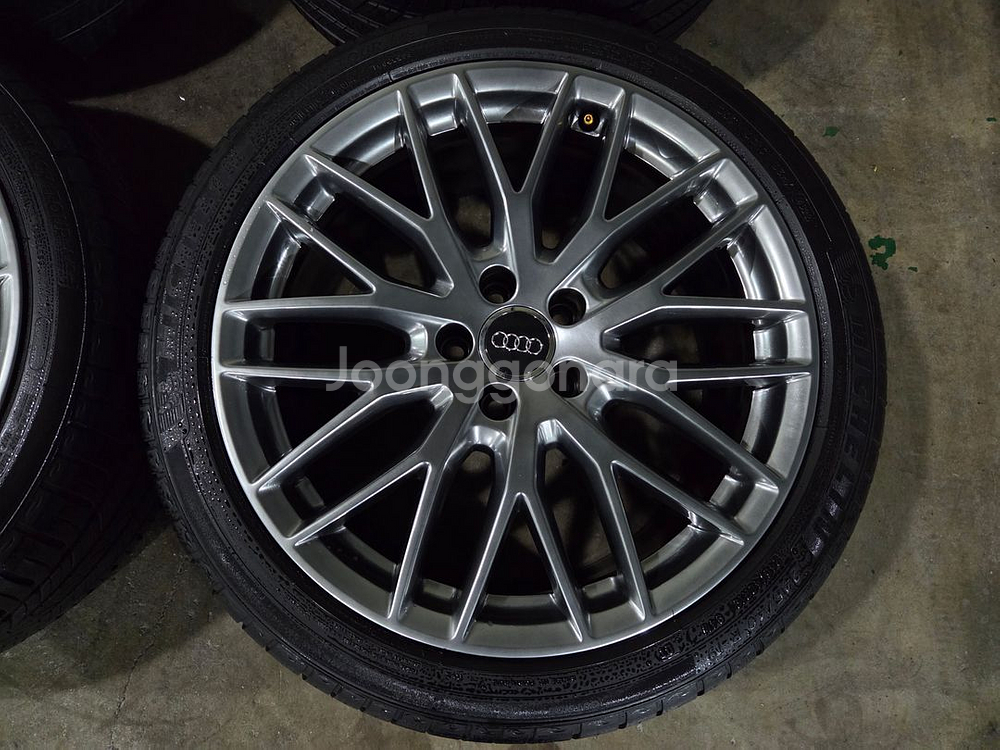 아우디 A640TDI 메쉬 19인치 정품 휠타이어--4