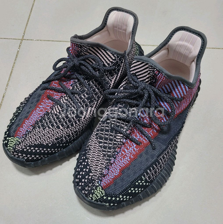 아디다스 이지부스트350 v2 예힐 275사이즈--0