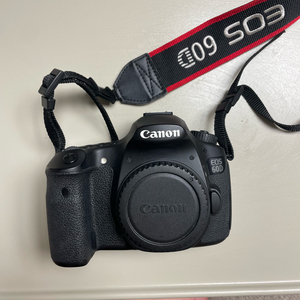 민트급 캐논 eos 60D 바디 + 번들렌즈 풀세트