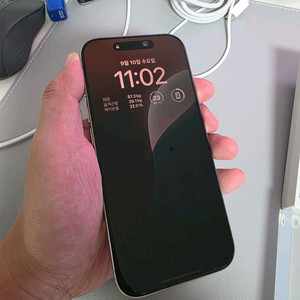 아이폰 16pro 티타늄화이트 256 S급