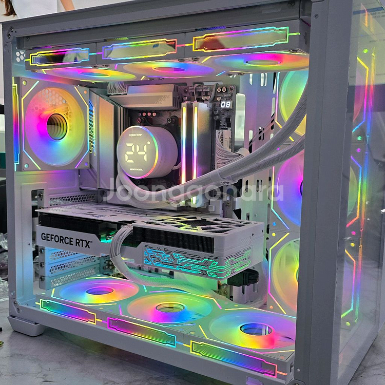 7800x3d, 5070ti 화이트 튜닝pc 새제품--2