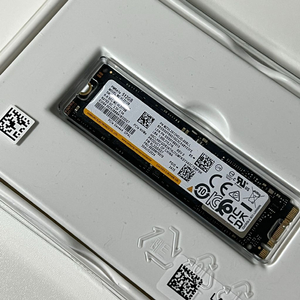 삼성 PM9A1a 512GB M.2 NVMe SSD