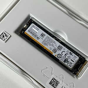 삼성 PM9A1a 512GB M.2 NVMe SSD
