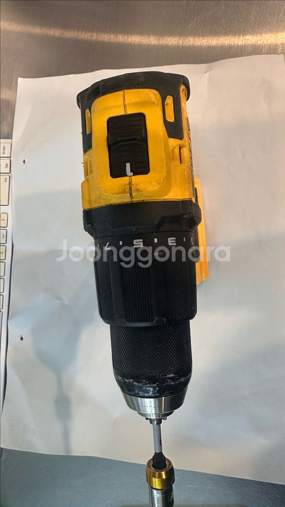 디월트 전동 드릴 DCD709--4