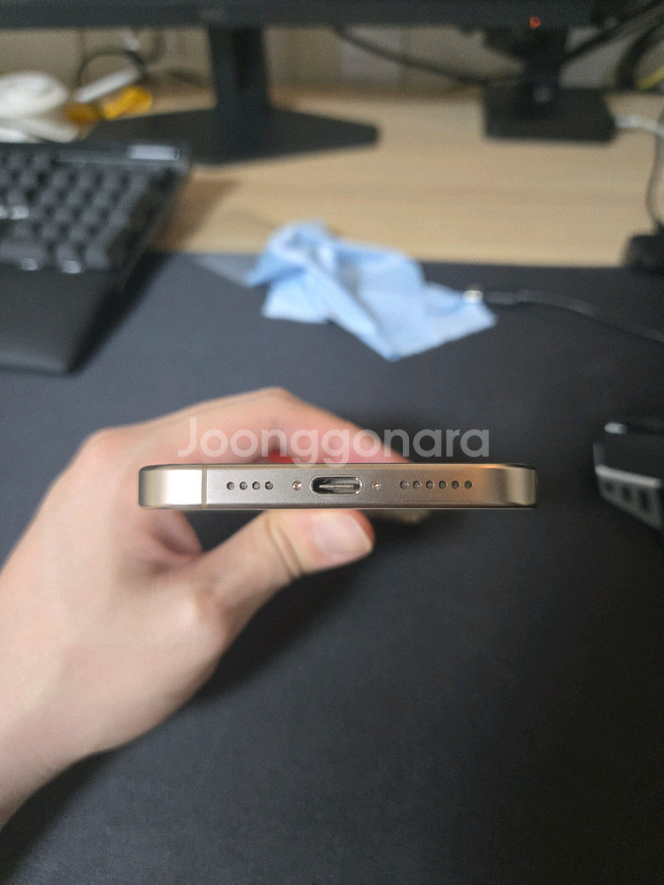 자급제 iPhone 16 Pro Max 256 데저트--4