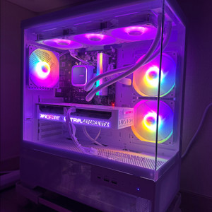 R7 7800x3D RTX5060Ti 게이밍 컴퓨터