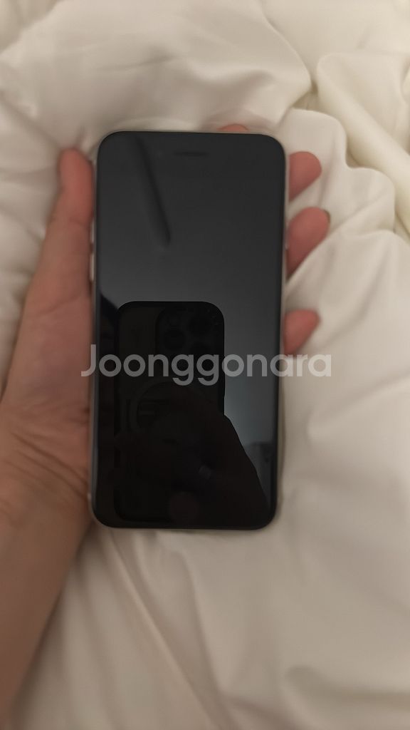아이폰SE3 화이트 팔아용 스크래치 1도없는S급--7