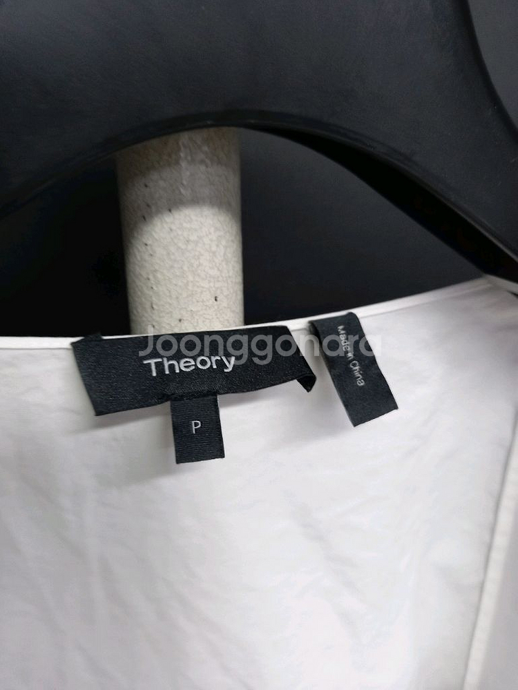 띠어리 춘하 면 스퀘어넥 블라우스 44 슬림55--5