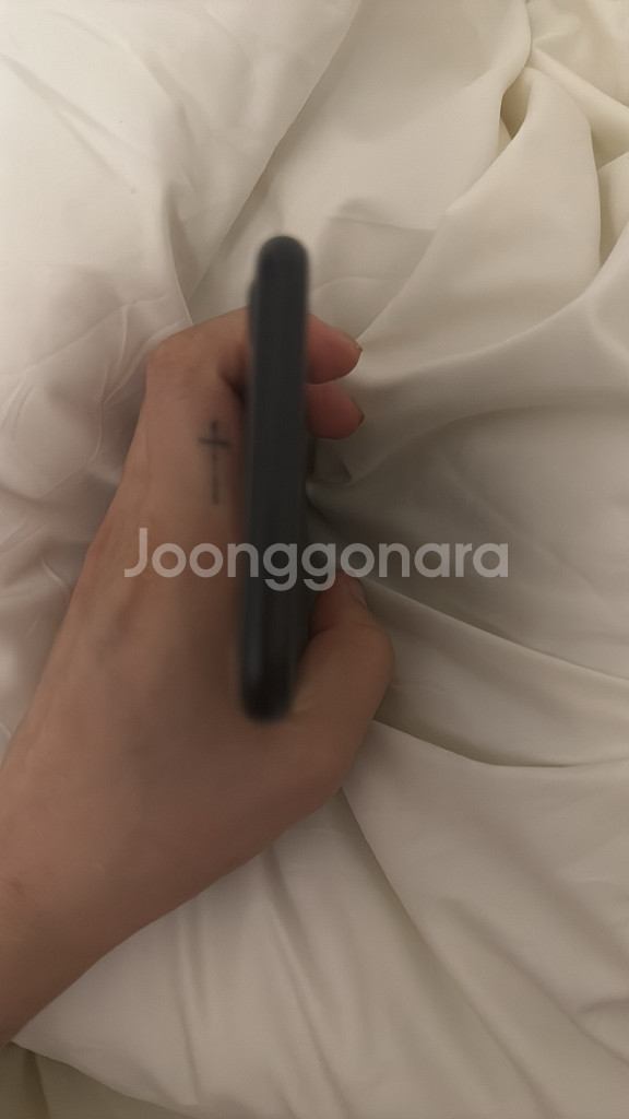 아이폰SE2 블랙 S급 배터리 성능 100%!!!!--4