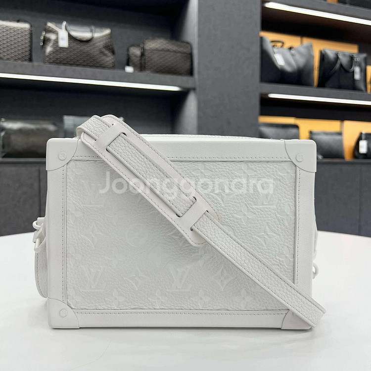 [정품]루이비통 토뤼옹 트렁크 화이트 크로스백--1