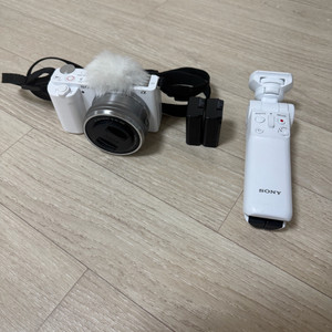 급매)소니 카메라 ZV-E10 화이트 바디+렌즈+슈팅그