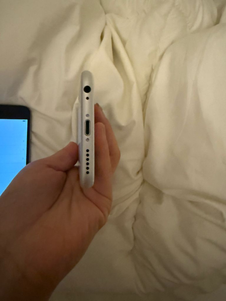 아이폰6 실버 배터리성능 100% S급 최상급!! 지금 직거래시 20만원 초특가 이미지