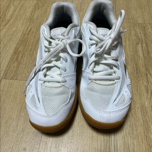 미즈노 배드민턴화 팝니다