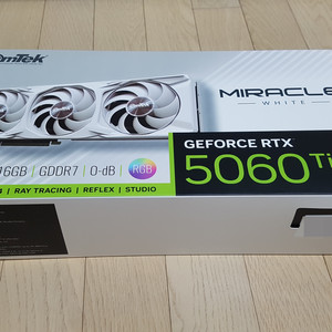 이엠텍 5060ti 16기가 미라클 화이트 팝니다.