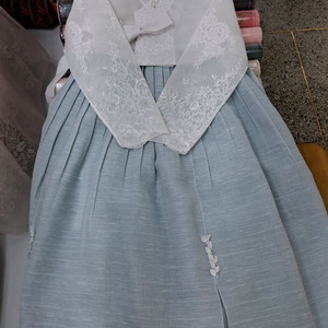 한복 빌려드립니다