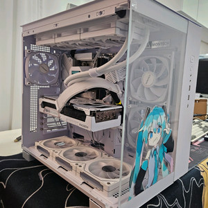 9800x3d rx9070xt 화이트 본체