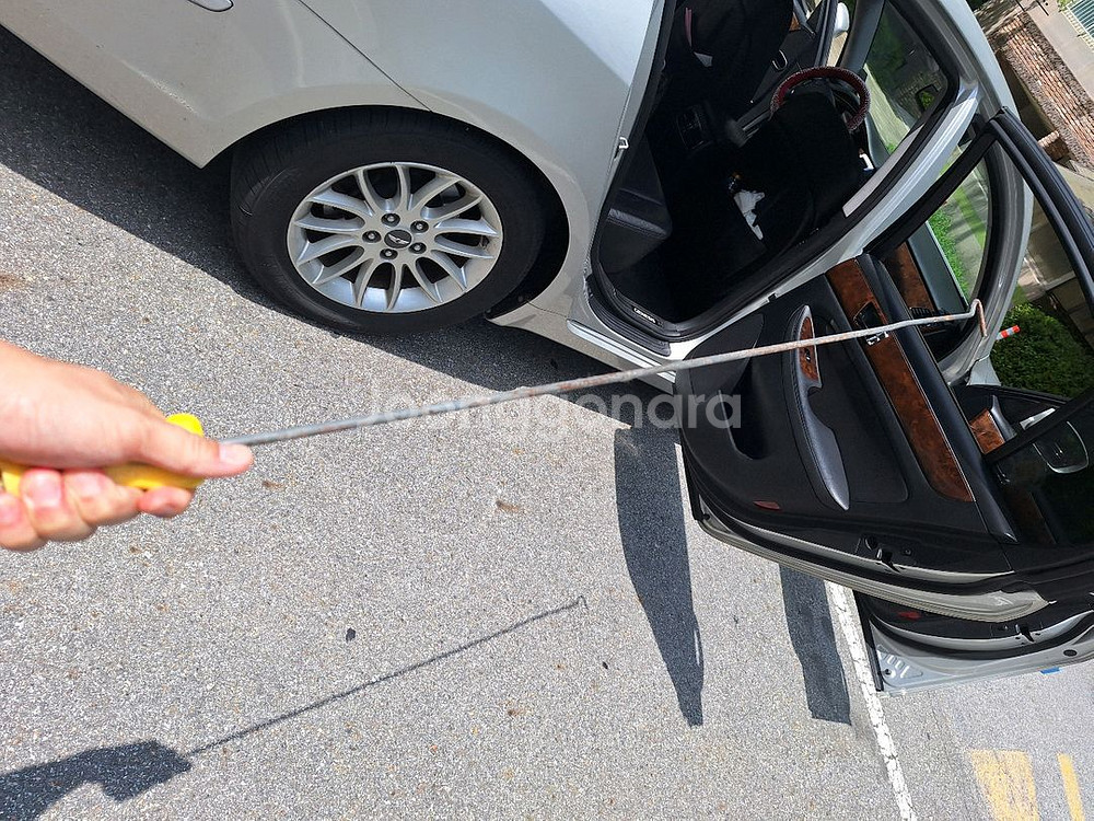 갈고리2개셔터 내릴때나 물건 끌어당길때 등 필요하신분옆--2