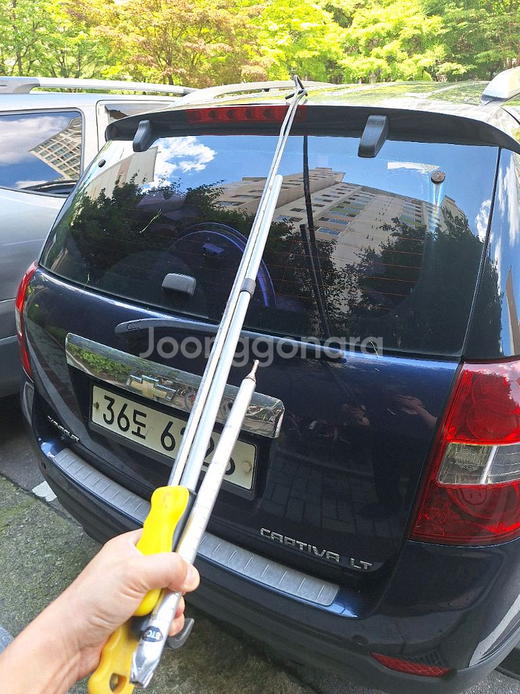 갈고리2개셔터 내릴때나 물건 끌어당길때 등 필요하신분옆--6