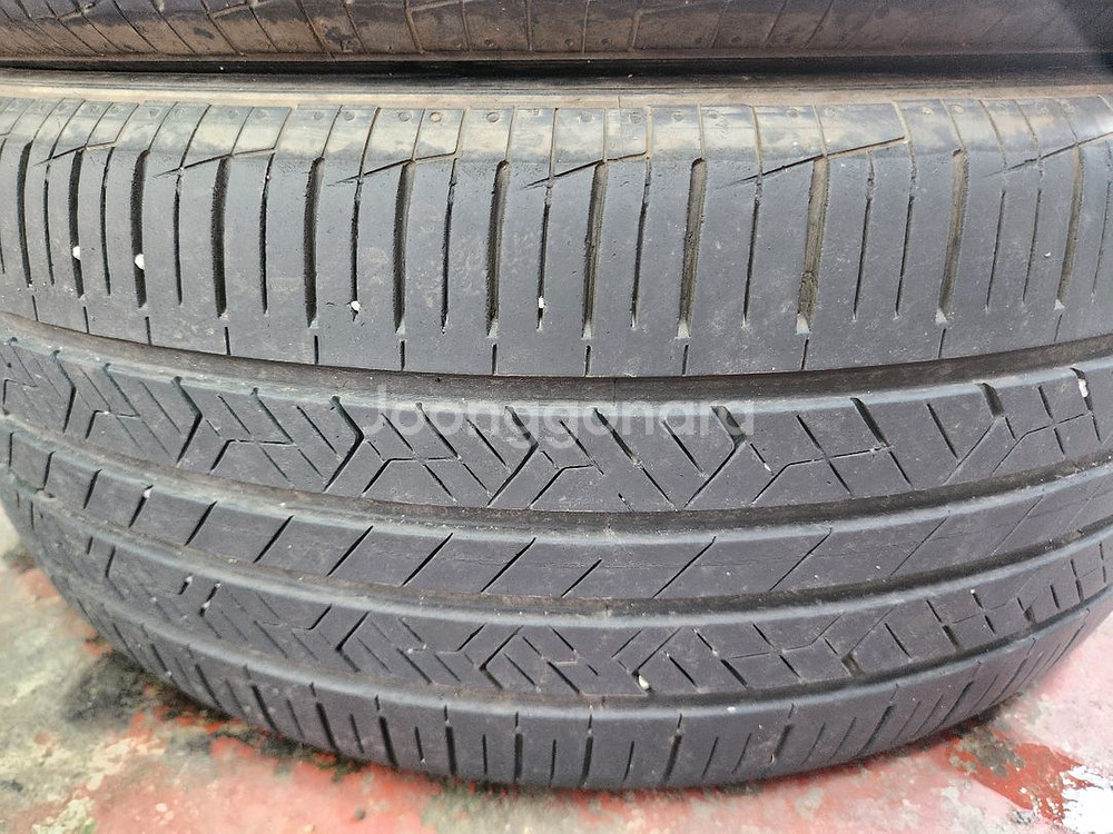 한국타이어245 50 18--4