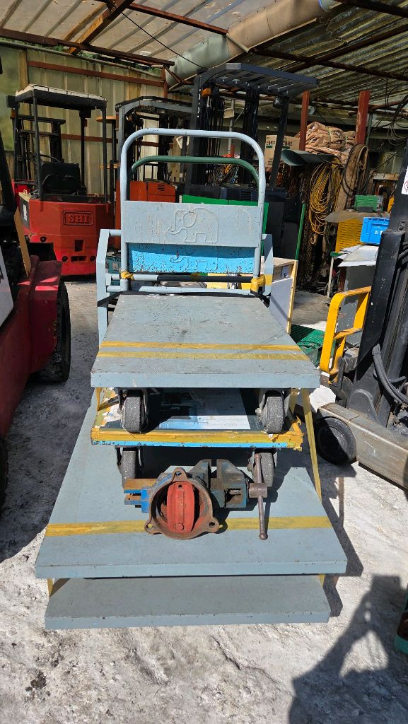 수동 유압식 자동차리프트 대차 수레 적재 이동식 끌차 이미지