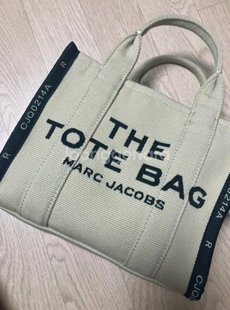 마크제이콥스 토트백--0