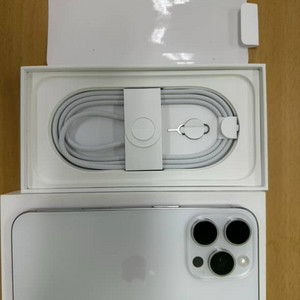 아이폰 16 Pro 실버 256GB 풀구성