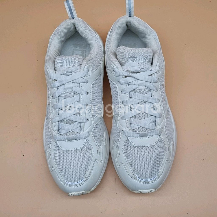 휠라 필드게이지 남성운동화 260--1