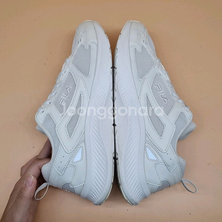 휠라 필드게이지 남성운동화 260--4