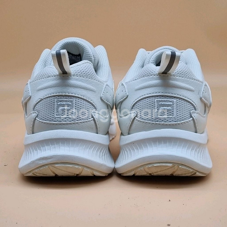 휠라 필드게이지 남성운동화 260--3