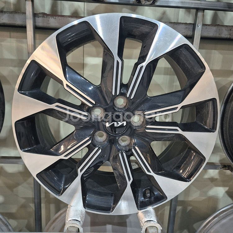 카니발KA4 중고19인치 휠--4