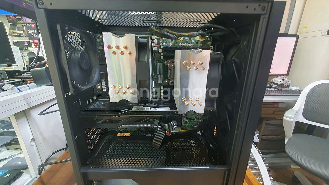 워크스테이션 PC 본체 28코어 56스레드--1