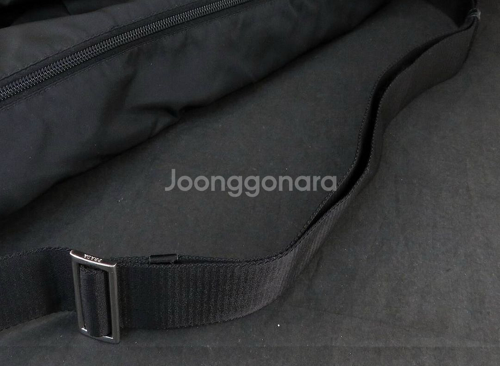 프라다 리나일론 메신저백--3