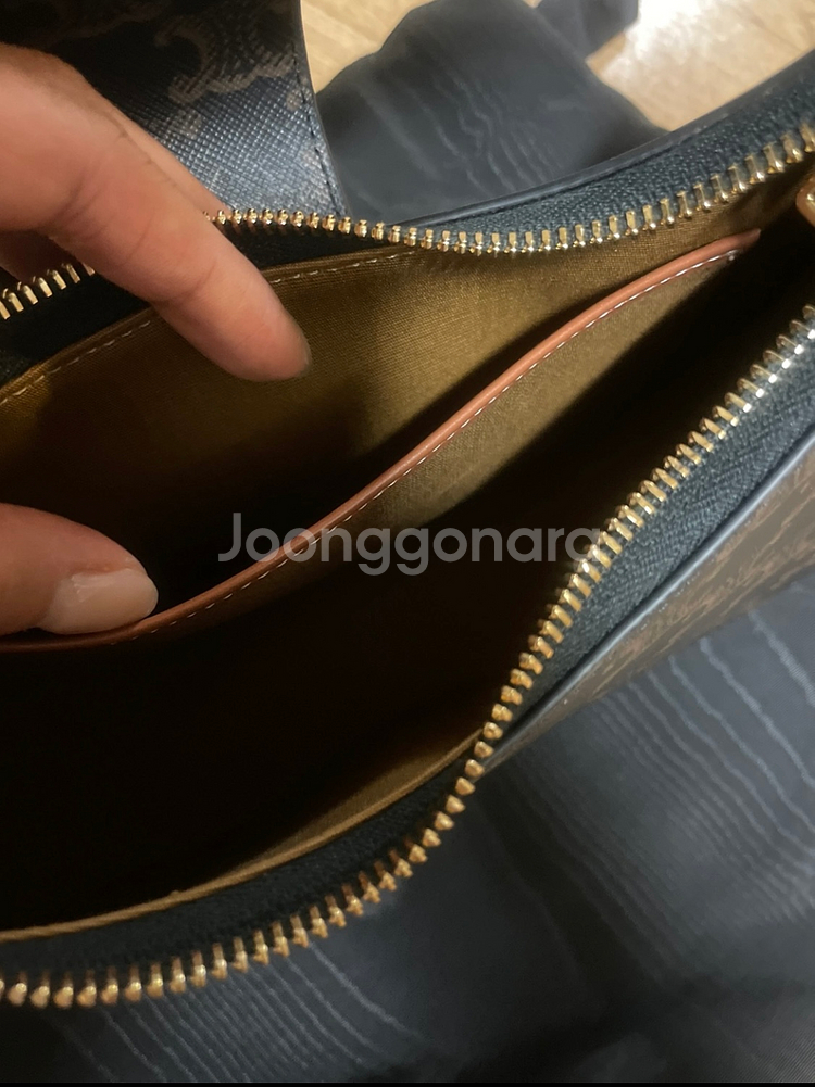 셀린느 아바백 판매합니다!--4