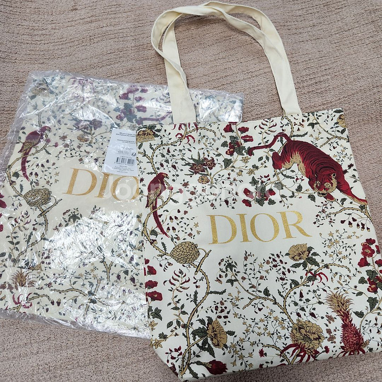 디올 에코백 호랑이--0