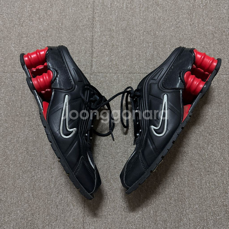 마틴로즈 나이키 샥스 MR4 블랙 260(W9 M7.5--1