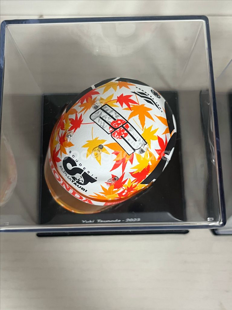 Spark 사 F1 공식 헬멧 다이캐스트 츠노다 유키--4