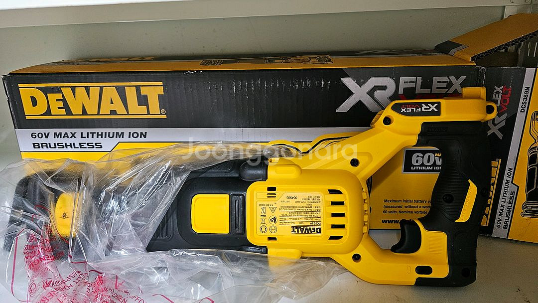디월트 DEWALT DCS389N 본체,베어툴--0
