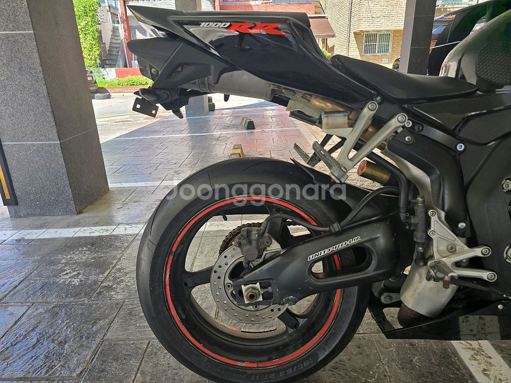혼다 CBR1000RR 블랙--7