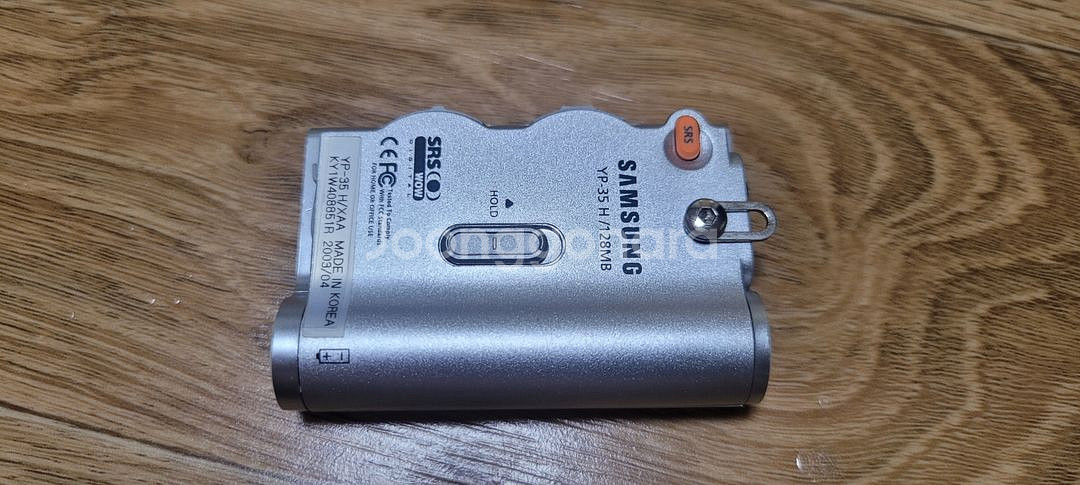 초레어템 2003년 출시 삼성 mp3(yp-35)--0