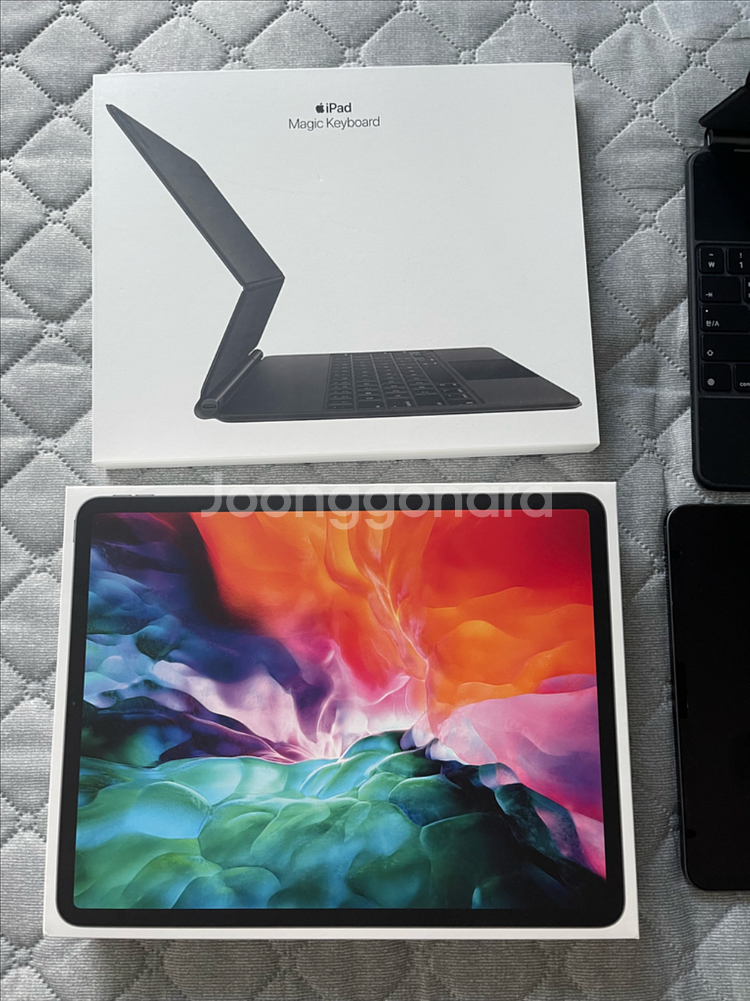 iPad Pro 12.9 4세대 1TB + 매직키보드--1