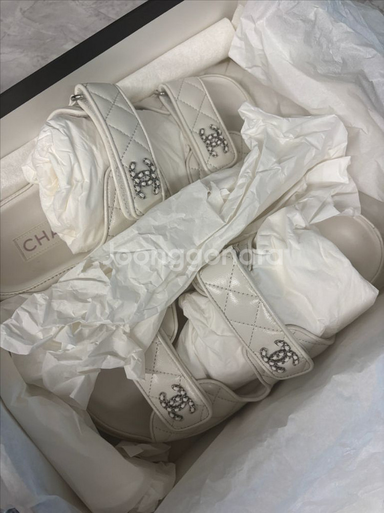 샤넬 벨트로 샌들--2